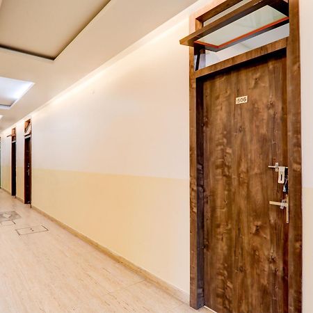 Oyo Hotel Umrao Патна Экстерьер фото